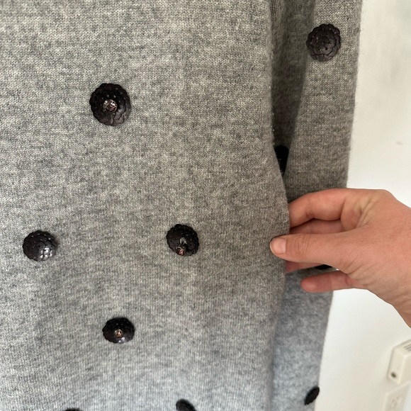 Grey cashmere crew neck sweater - Picture 2 of 4